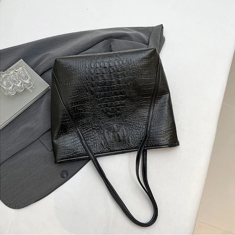 Vintage Crocodile Leather Women Handbag Large Capacity Shoulder Shopping Bag Travel Ladies Fashion Commuter Totes