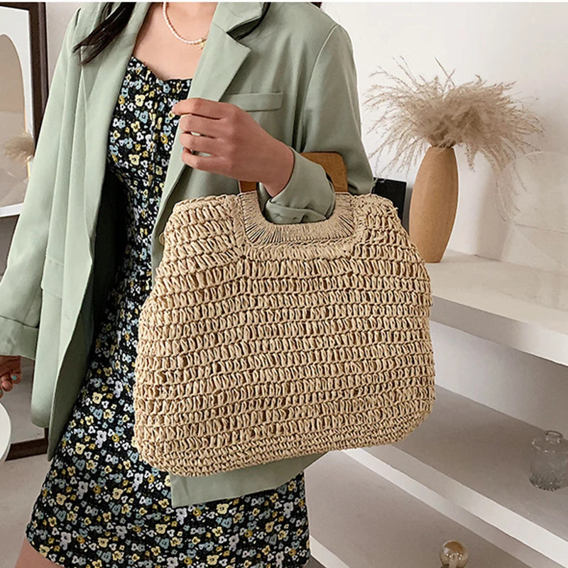 Summer Woven Straw Handbag Female Wooden Handle Bag Large Capacity Travel Beach Bag Fashion Style Totes Hollow out Tote Bolsa