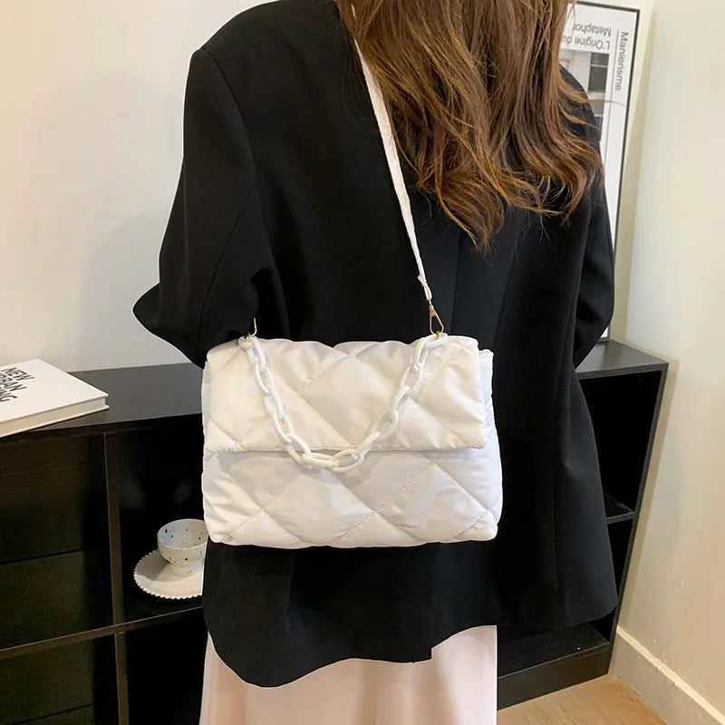 Fashion Chain Crossbody Bags Women Winter Cotton Padded Quilted Shoulder Bags Casual Large Capacity Simple Female Handbags
