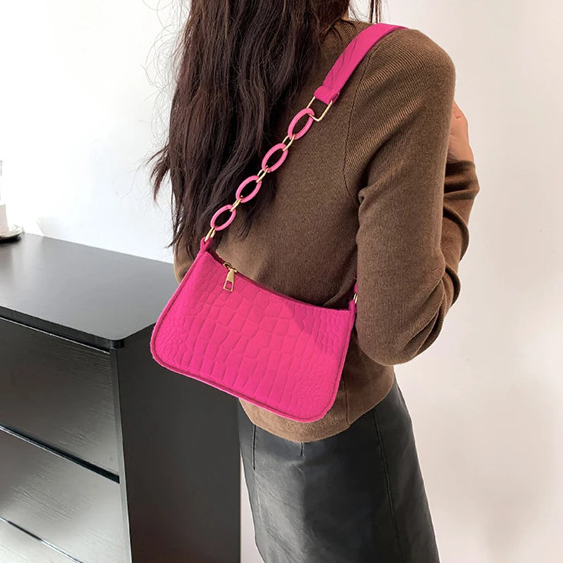 Trendy Lightweight Women Small Square Bag Crocodile Pattern Faux Fur Material Versatile Chain Strap Single Shoulder Bag