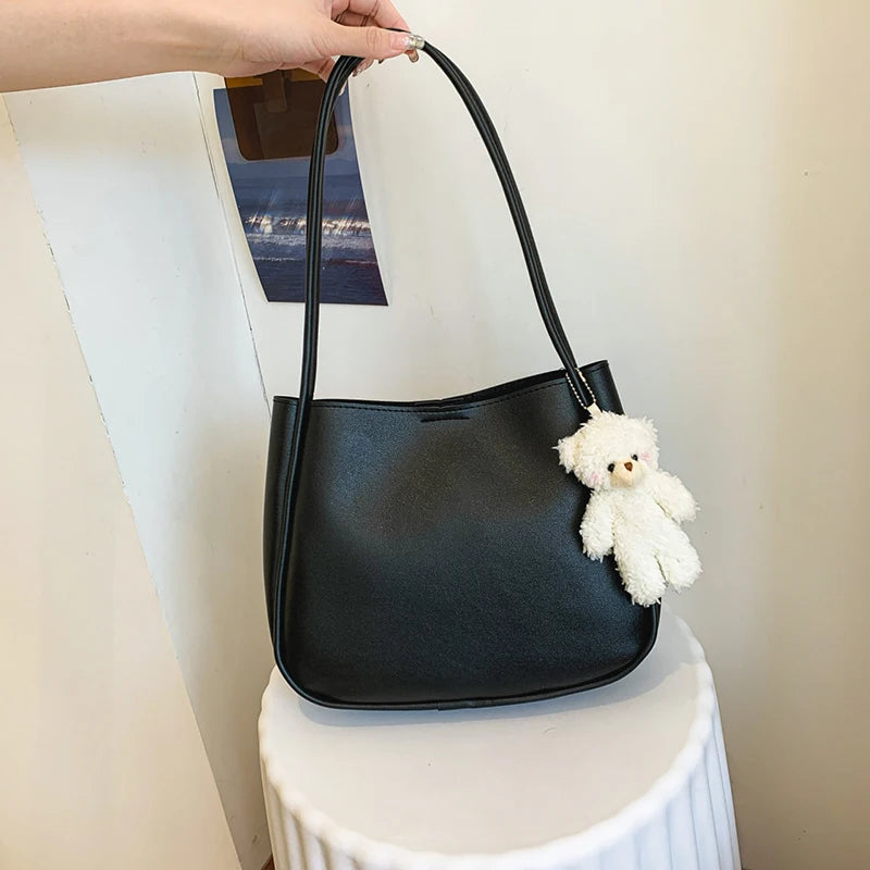 Simple And Casual New Popular PU Leather Versatile Shoulder Underarm Bag Small Fresh Solid Color Bear Pendant Handbag