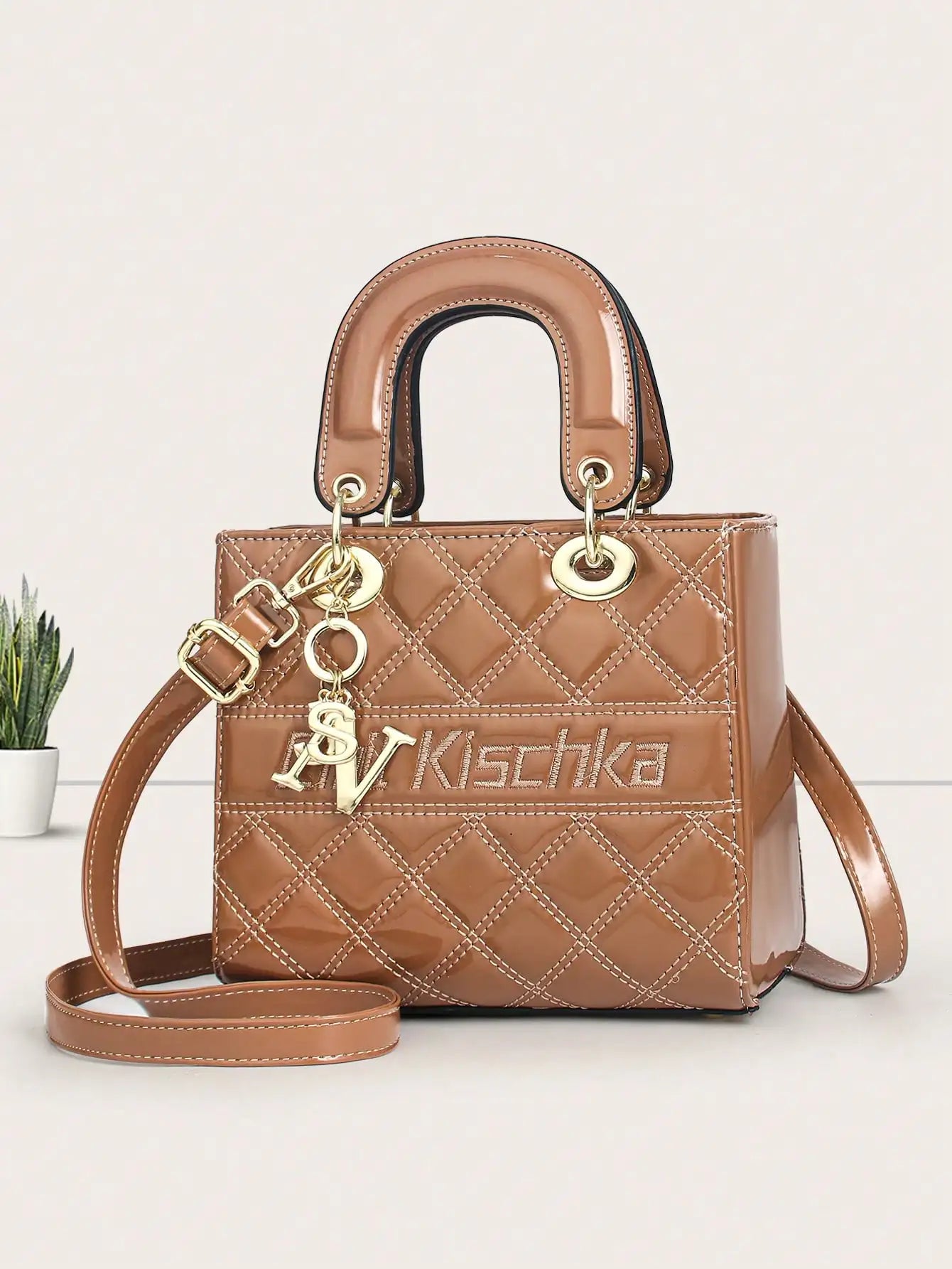 Ladies' handbag with fashionable diamond grid glossy surface, high-end sense, shoulder bag, elegant temperament, square bag