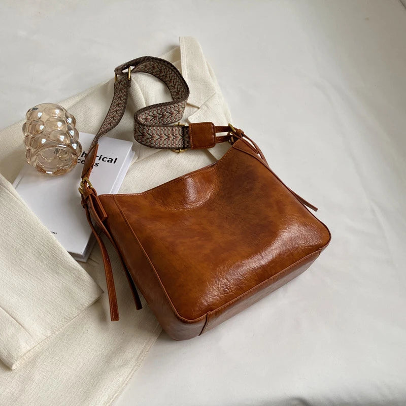 New Crossbody Bag PU Soft Leather Bag Women Fashion Simple Small Square Bag Retro Large Capacity Casual Shoulder Bag