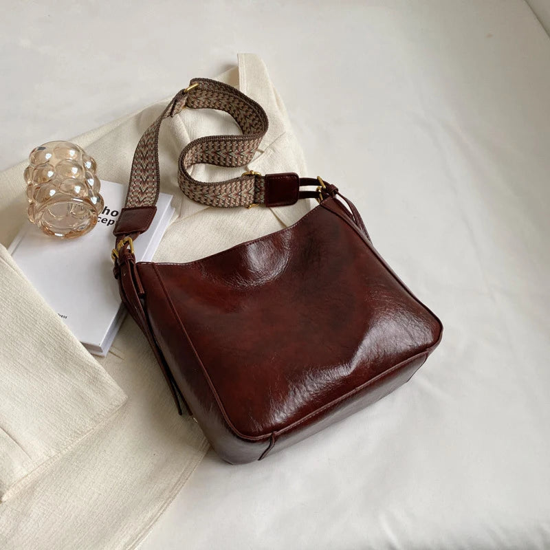 New Crossbody Bag PU Soft Leather Bag Women Fashion Simple Small Square Bag Retro Large Capacity Casual Shoulder Bag