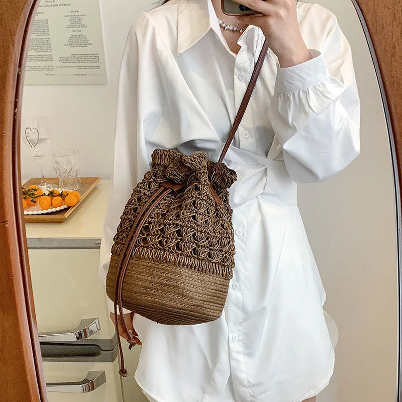 Handmade Women's Summer Straw Beach Shoulder Bag Woven Hollow Drawstring Shoulder Bags Knitted Fashion Female Design Travel Tote