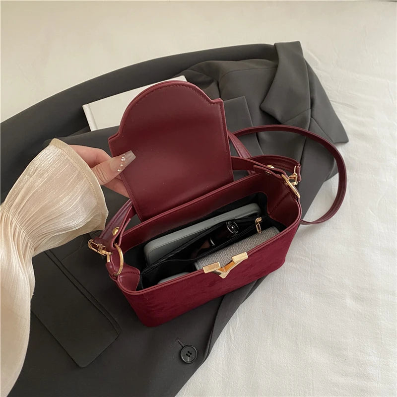 Fashionable Mini Suede Women's Bag, Faux Suede Tote Bag, Simple Hardware Lock Buckle Decoration Handbag Purse Cross Body Bags