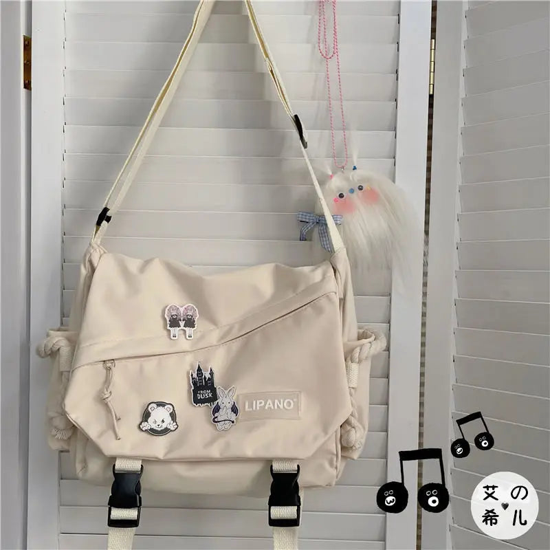 Fashion Unisex Large Capacity Shoulder Bag Japanese Harajuku with Badge Messenger Bag Teenage Student Crossbody Book Bags