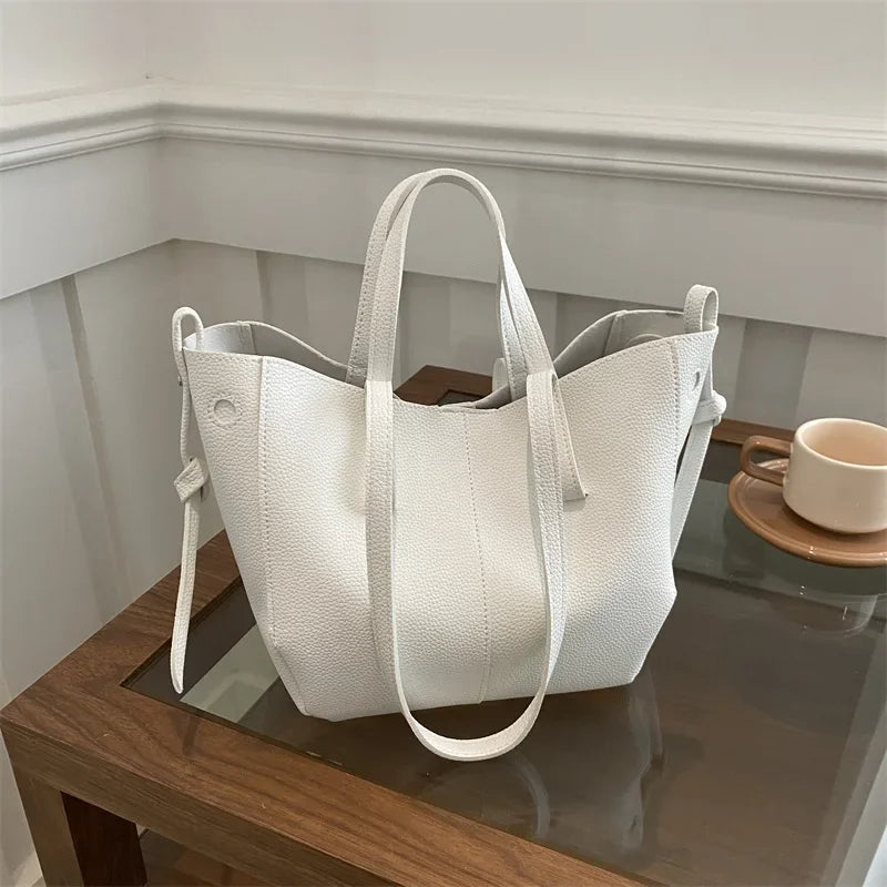 Stylish Casual Tote Bag, Large Capacity PU Leather Handbag Women Wing Bag, Fashionable Woman Bags, Commuting Armpit Shoulder Bag