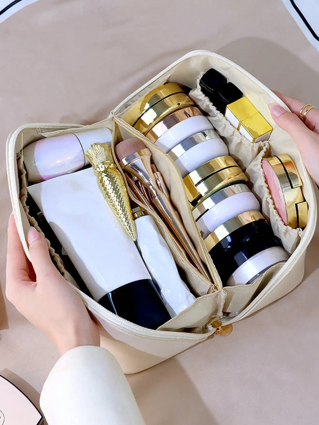 Minimalist Makeup Zipper Pouch, Lightweight Storage Bag, Travel Toiletry Wash Bag