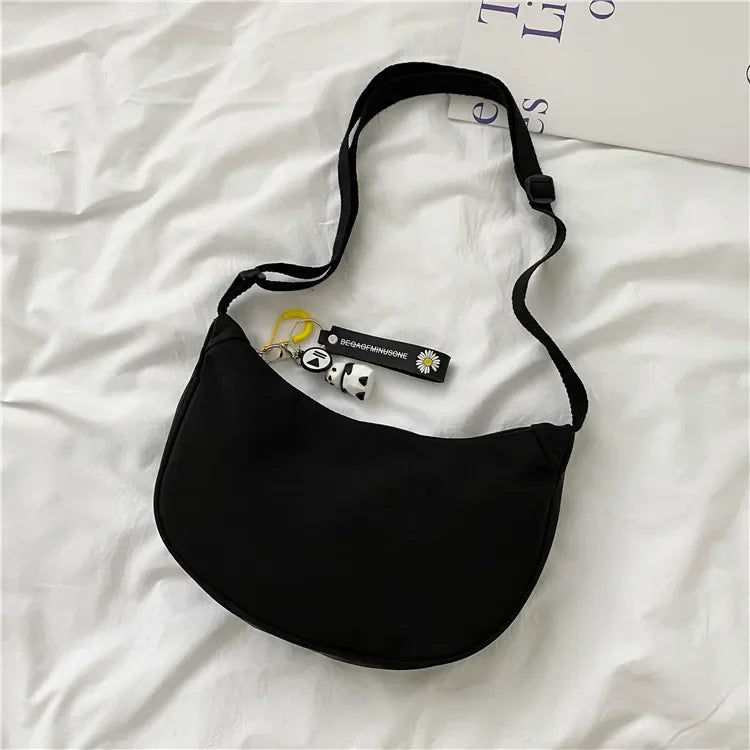 Nylon Half Moon Crossbody Bags for Women, Stylish Dumpling Bag, Small Armpit Shoulder Bag for Daily Use, Work, Outing, Party.