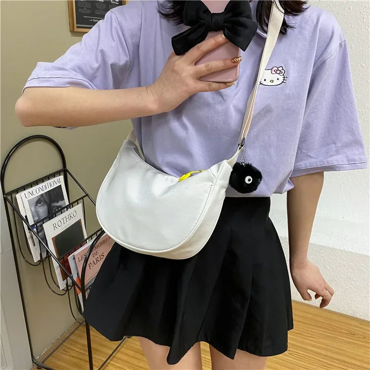 Nylon Half Moon Crossbody Bags for Women, Stylish Dumpling Bag, Small Armpit Shoulder Bag for Daily Use, Work, Outing, Party.