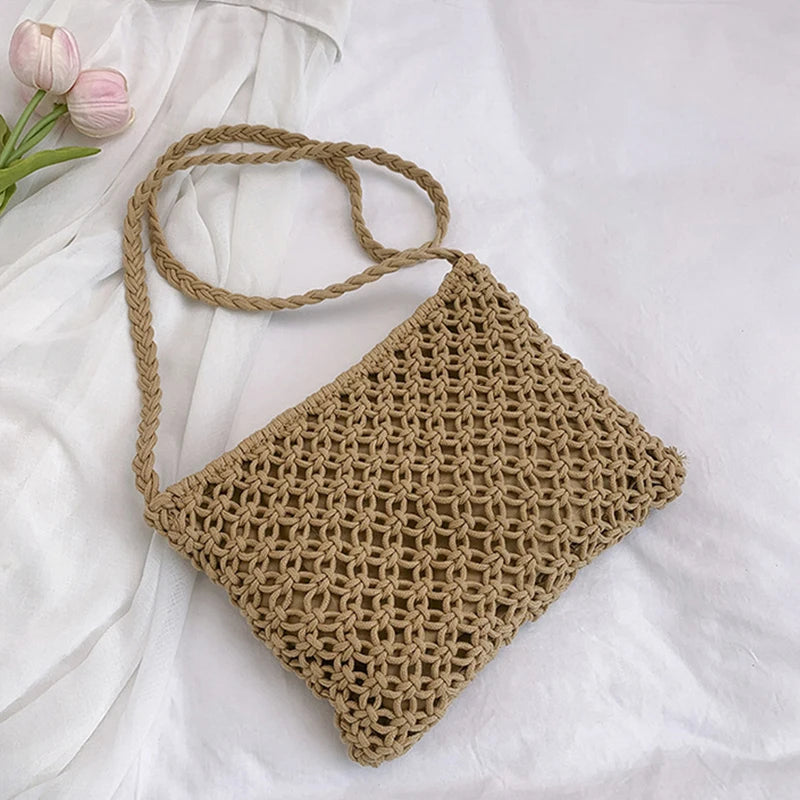 Handwoven Shoulder Bag for Women Crossbody Bag with Zipper Tassel Details Beach Bag for Travel