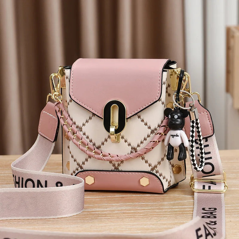Mini studded decorative crossbody bag, diamond embroidered mobile wallet, fashionable chain decoration women's handbag