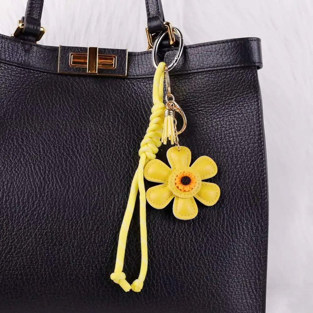 HOT Creative Key Pendant Leather Sunflower Braided Rope Handing Pendant Girl's Bag Charms Women Keyring Hanging Ornament 2025