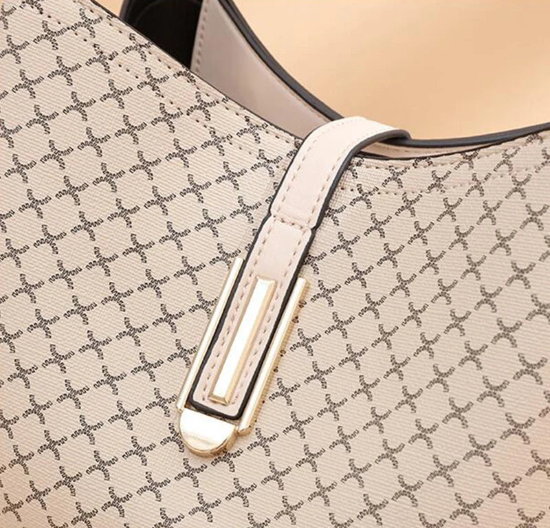 Fashion Women Bucket Crossbody Bag Vintage Tassel Designer Messenger Bag High Quality PU Leather Shoulder Bag Simple Handbag