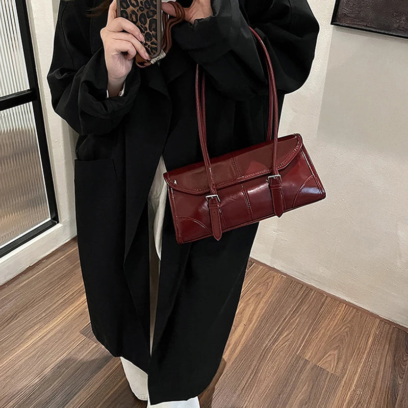 High End Burgundy Oil Wax PU Leather Underarm Bag Elegant Women's Magnetic Buckle Shoulder Bag Commuter Versatile Ladies Tote Ba