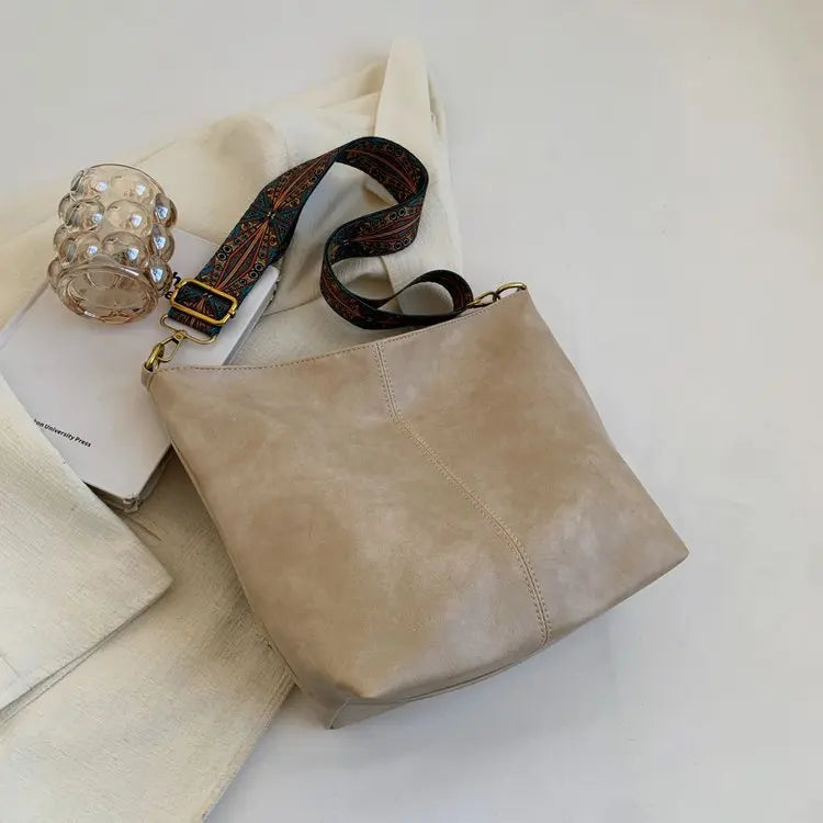 Popular Bucket Bag For Women Luxury Shoulder Bag High Quality Crossbody Bag Designer Large Capacity Messenger Bag Handbag Totes