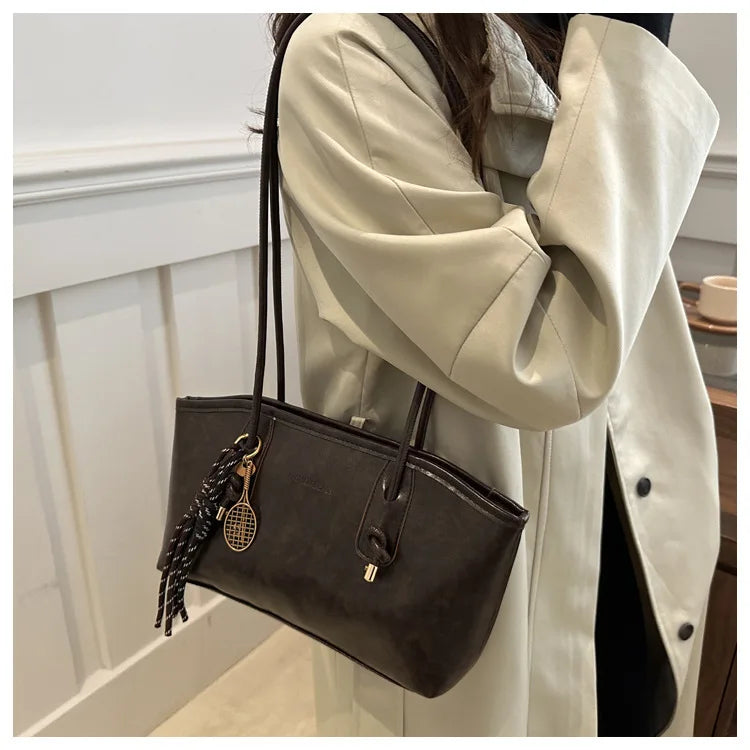 High Quality Texture Vintage Large Capacity Women's Bag Stylish Commuting Armpit Handbag Women Shoulder Bag Fashionable Tote Bag