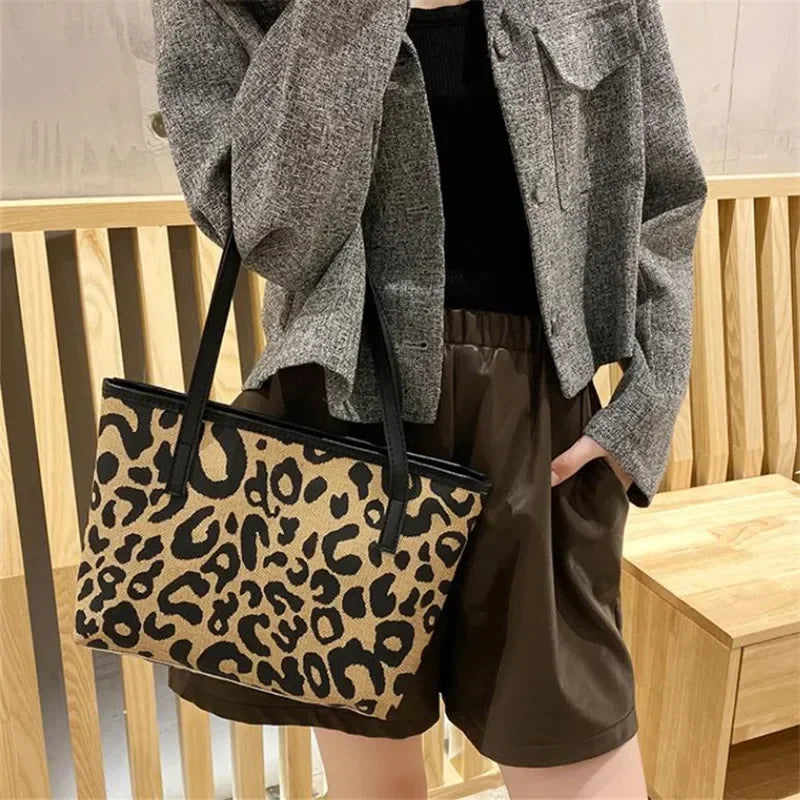 Stylish Crocodile Pattern Pu Underarm Bag Versatile Women Small Tote Bags Fashionable Leopard Handbag Chic Quilted Shoulder Bag