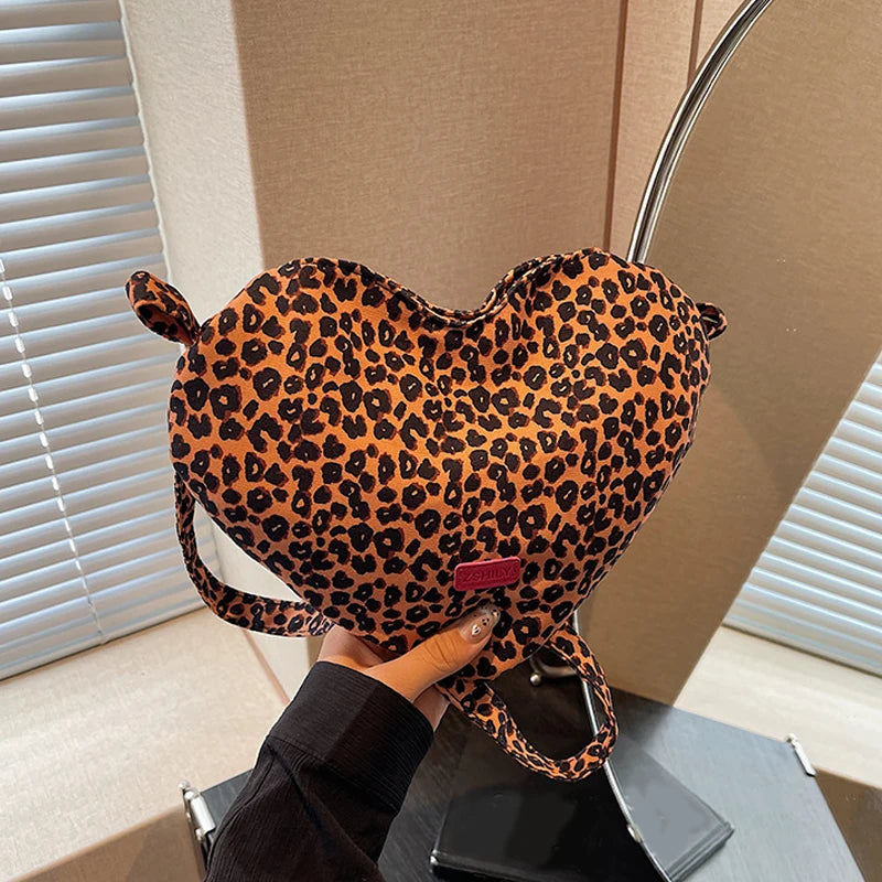 New Heart Shaped Shoulder Bag Fashion Leopard Design Crossbody Bag Cute Handbag Purse For Woman's Tote Bag
