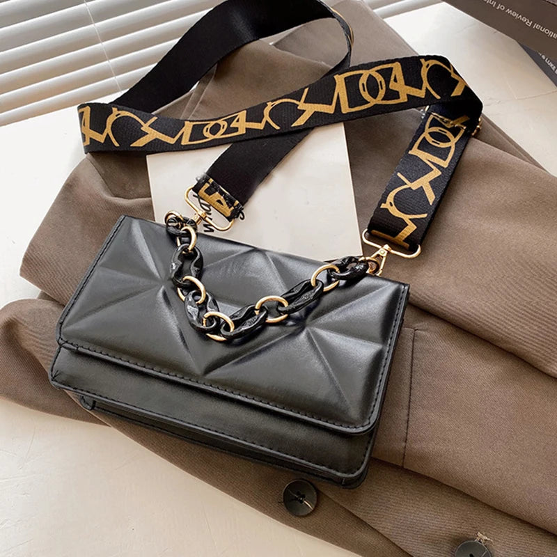 Internet Celebrity Fashion Women's Bag, New Pressed Grid Small Square Bag, Wide Shoulder Strap, Single Shoulder Crossbody Bag